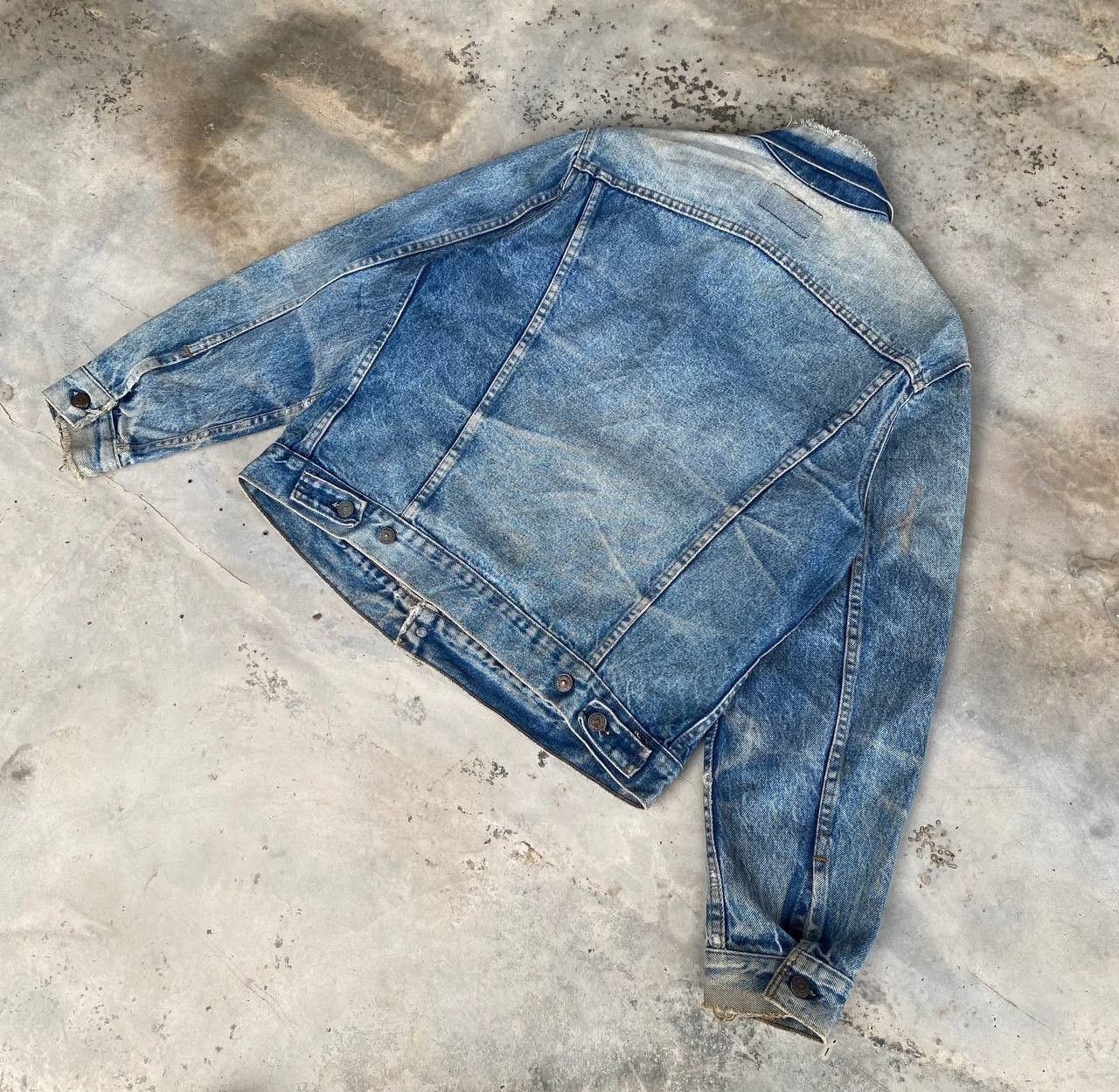 Levi's A BEAUTY PIECES LEVIS VINTAGE CRAZY FADED DISTRESSED DENIM Size US M / EU 48-50 / 2 - 16 Thumbnail