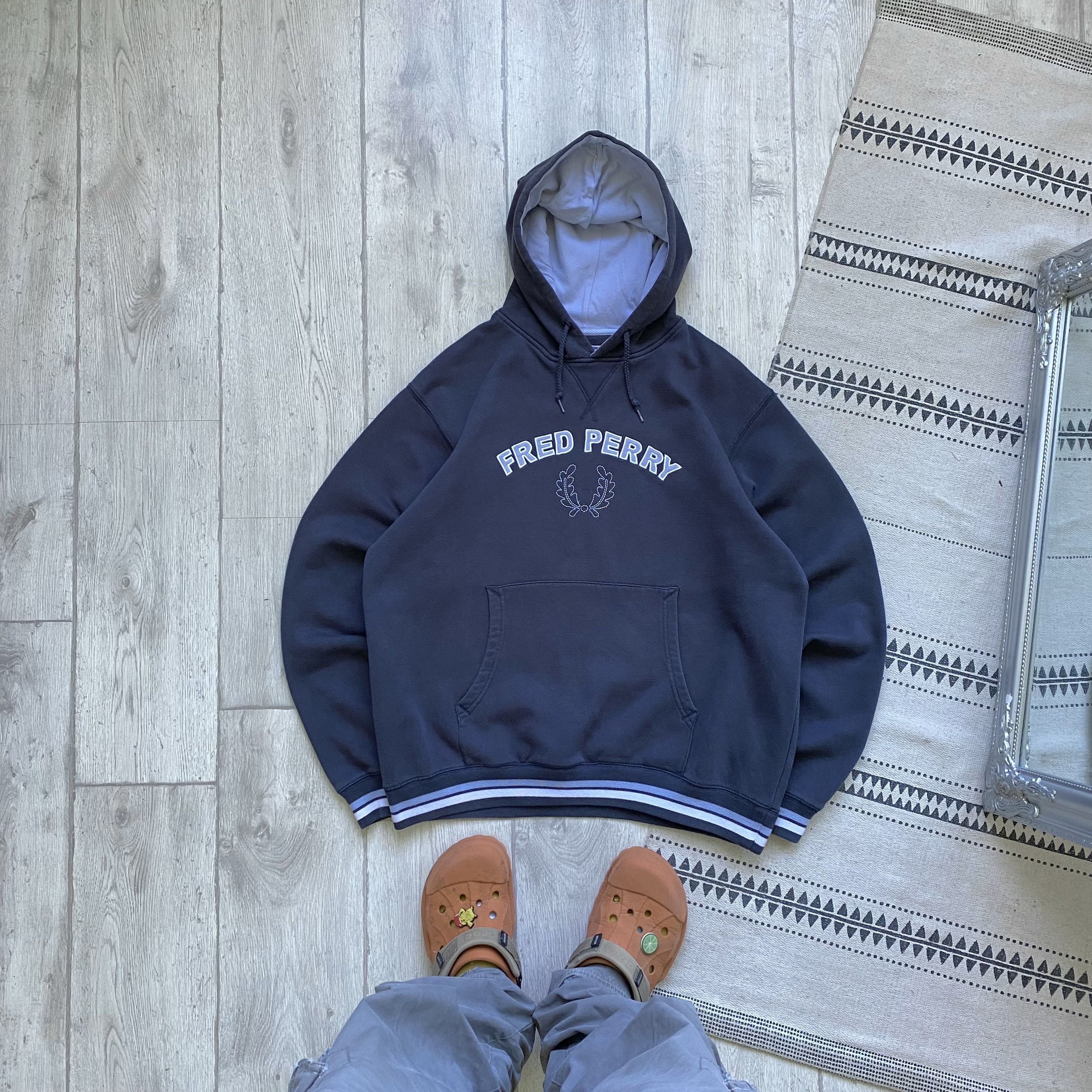 Fred Perry 🫐 Vintage 80-90s Fred Perry boxy hoodie Center logo Size US M / EU 48-50 / 2 - 1 Thumbnail