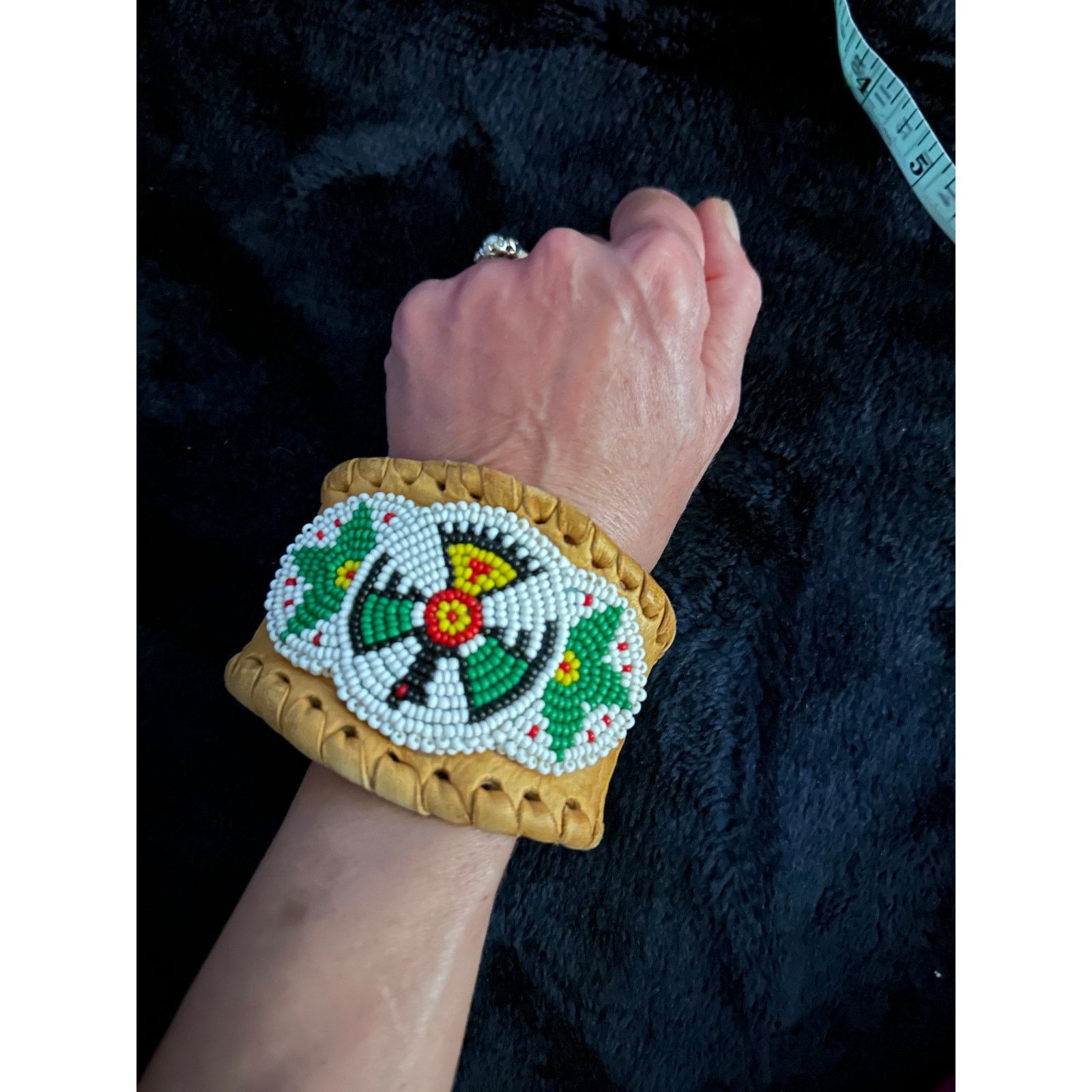Vintage VINTAGE NATIVE LEATHER & BEADWORK CUFF BRACELET UNISEX Size ONE SIZE - 1 Thumbnail
