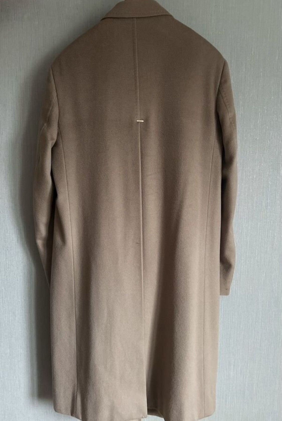 Louis Vuitton Louis Vuitton Double Breasted Wool Logo LV Button Heavy Coat Size US M / EU 48-50 / 2 - 2 Thumbnail