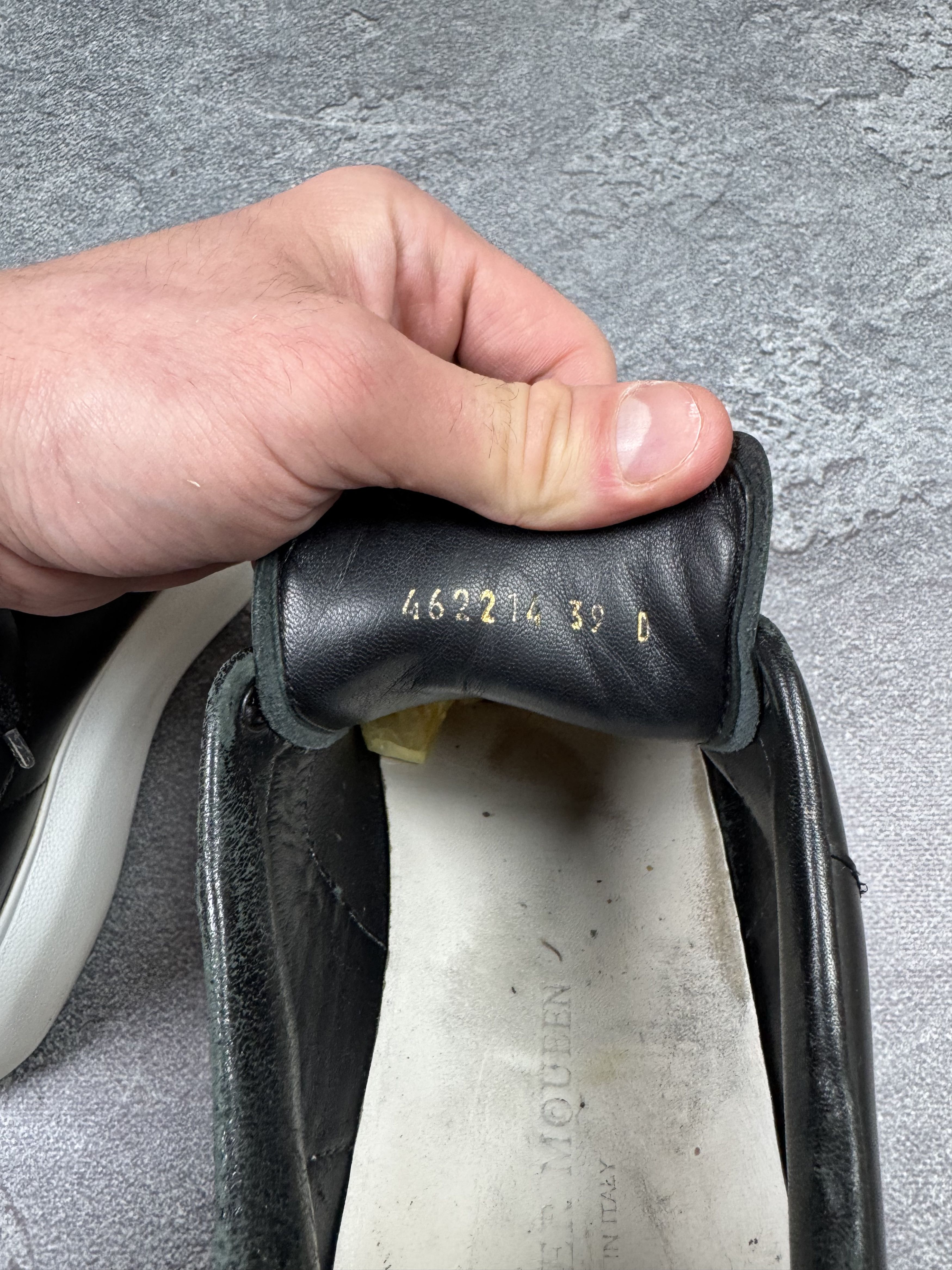 Alexander McQueen Alexander McQueen MCQ Leather Sneakers Size 39 Size US 6 / EU 39 - 7 Thumbnail