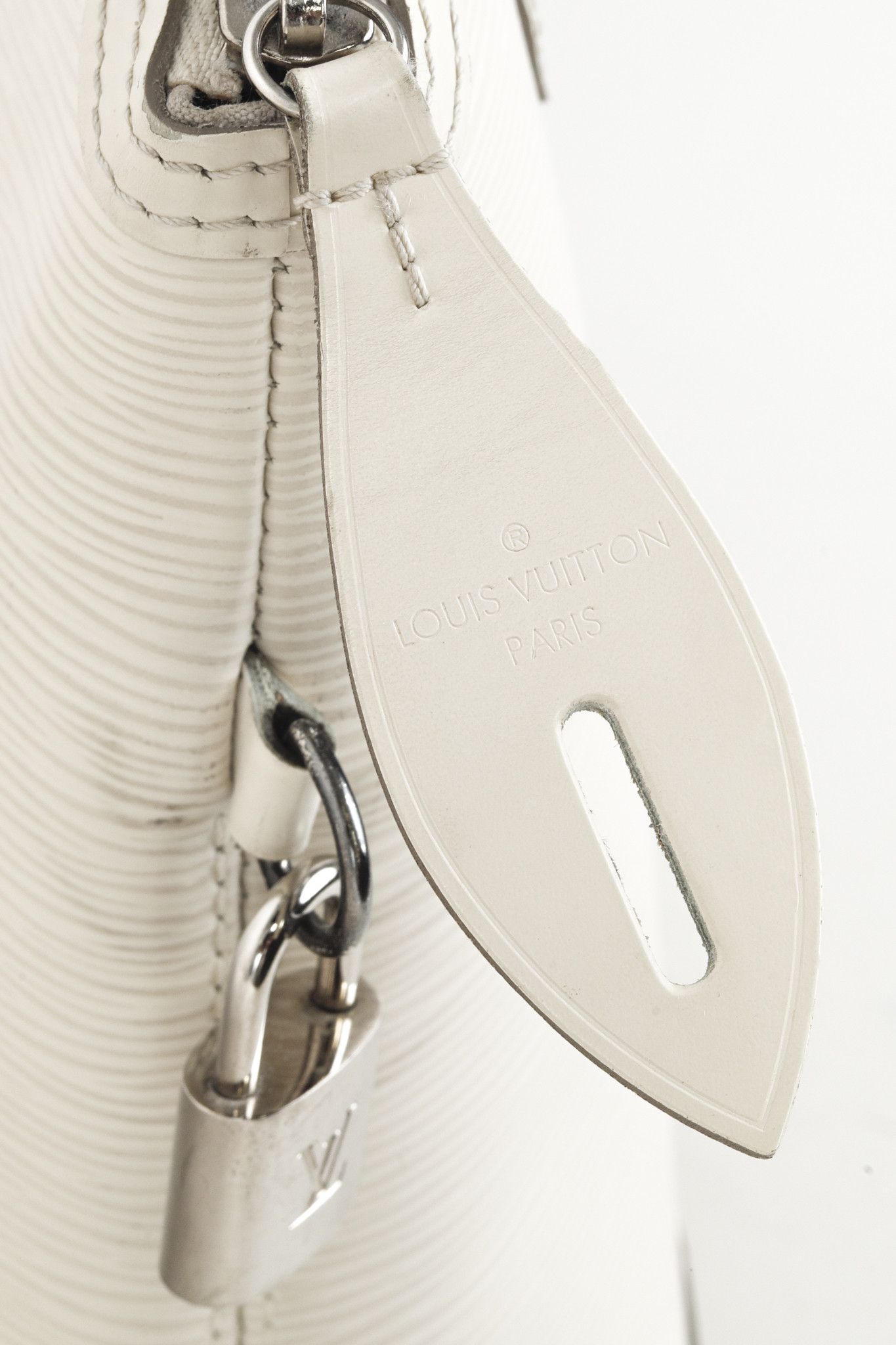 Louis Vuitton Louis Vuitton Vintage White Epi Lockit Bag Size ONE SIZE - 10 Thumbnail