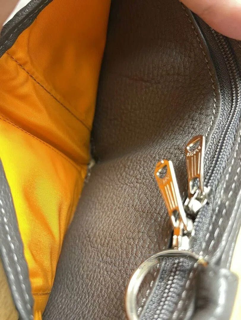 Porter porter shrink pocket purse in gray. Size ONE SIZE - 5 Thumbnail