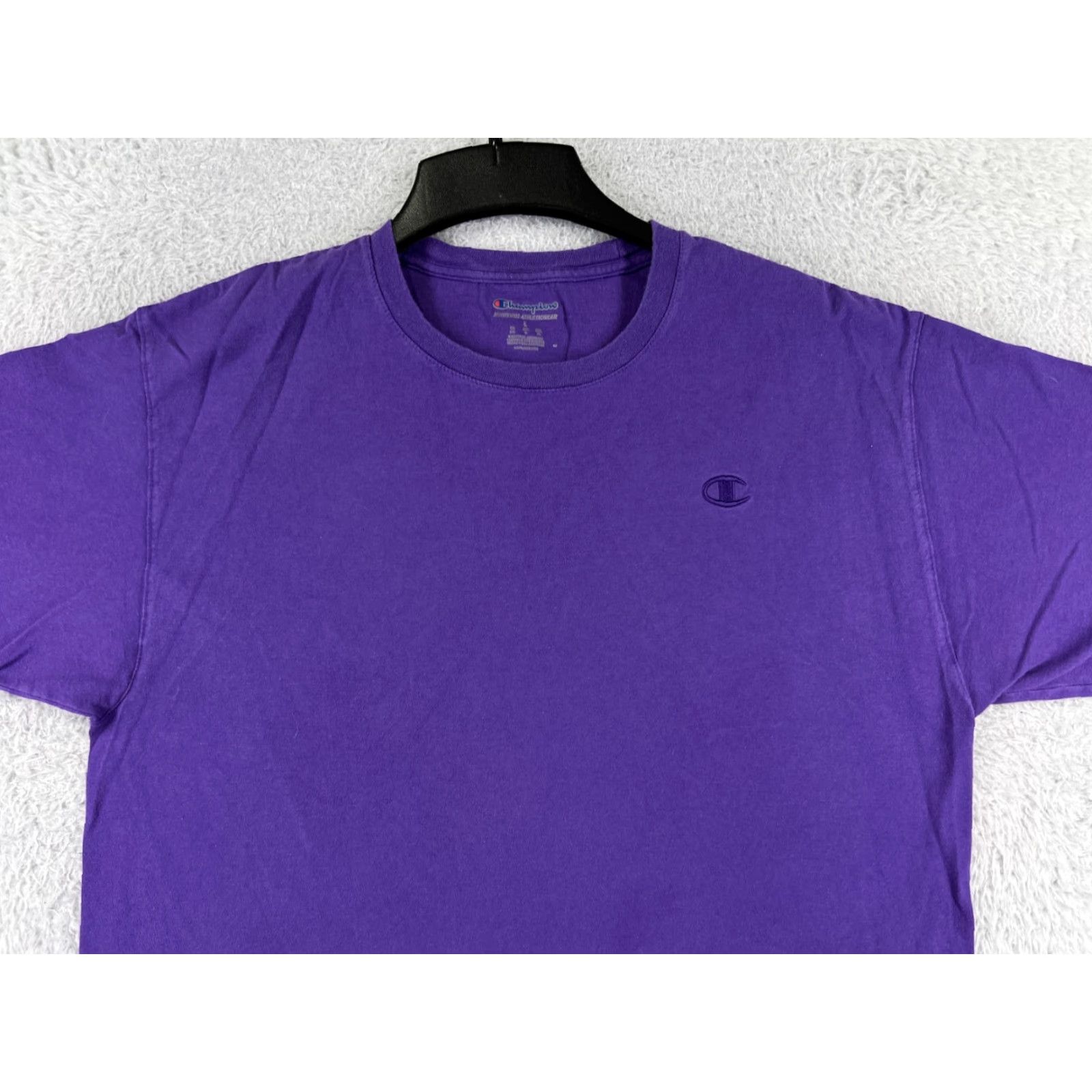 Champion Champion Logo T-Shirt Mens Large Purple Short Sleeve Crew Neck Cotton Athletic Size US L / EU 52-54 / 3 - 5 Thumbnail