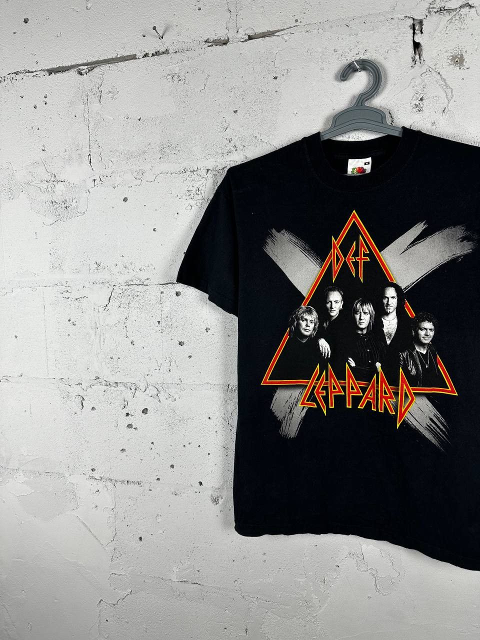 Band Tees × Def Leppard × Vintage Vintage 2002 Def Leppard Tour Shirt Tee Size US L / EU 52-54 / 3 - 2 Thumbnail