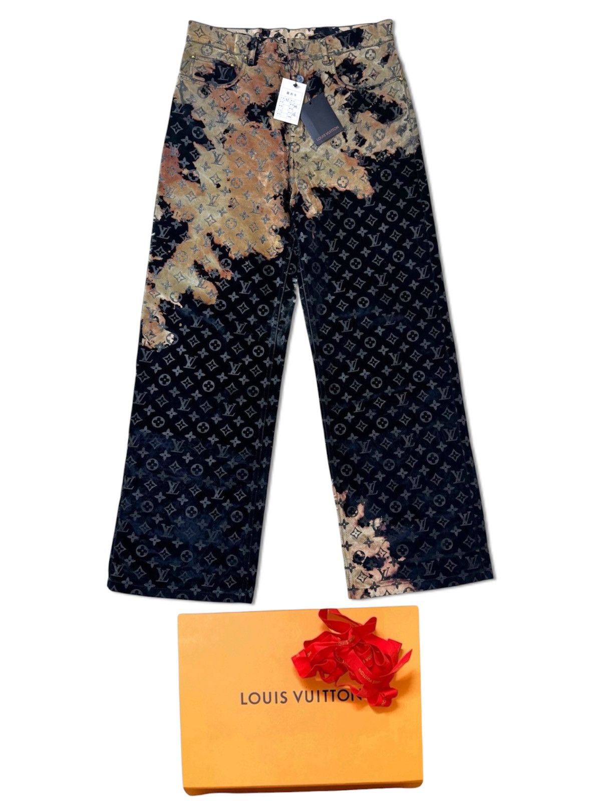 Louis Vuitton Louis Vuitton 34 Faded Fire Bleached Monogram Cloud Jeans Size US 34 / EU 50 - 1 Thumbnail