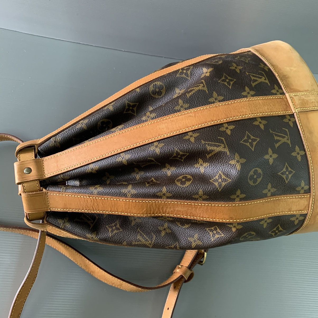 Louis Vuitton Louis Vuitton Monogram Backpack Size ONE SIZE - 6 Thumbnail