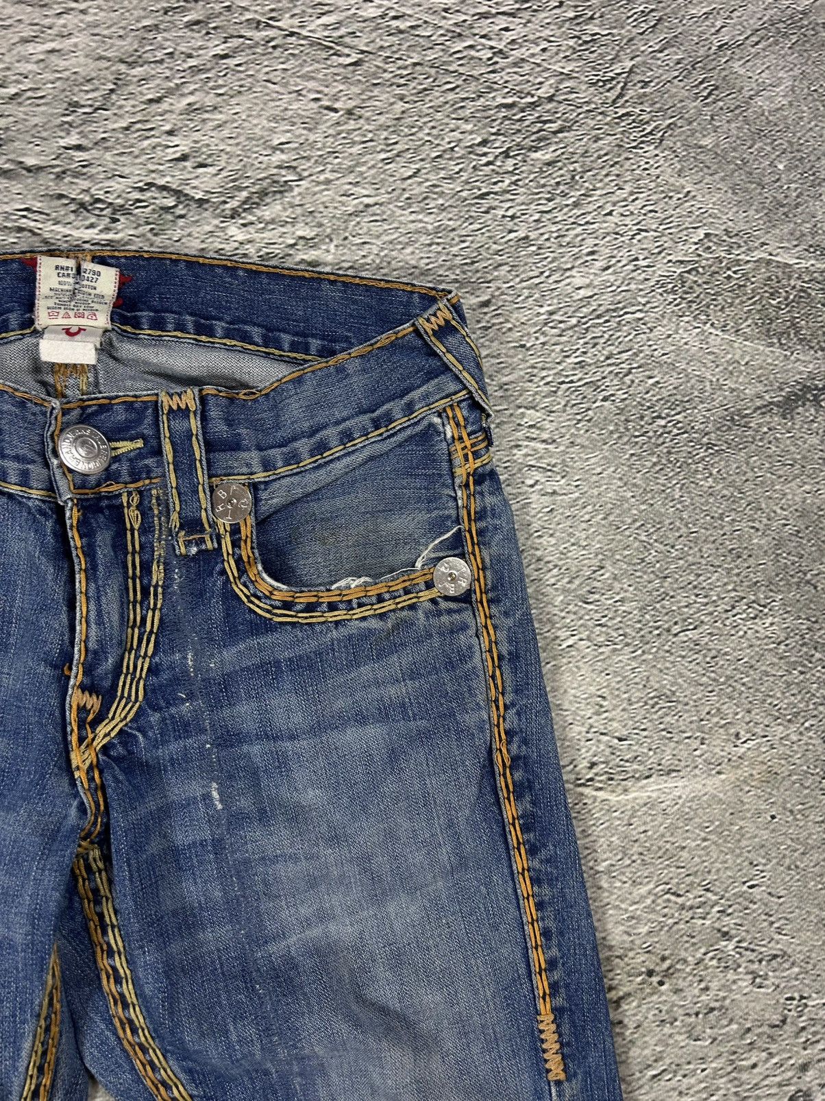 True Religion RARE True Religion jeans gold stitching Y2K Bobby Super QT Size US 29 - 9 Thumbnail