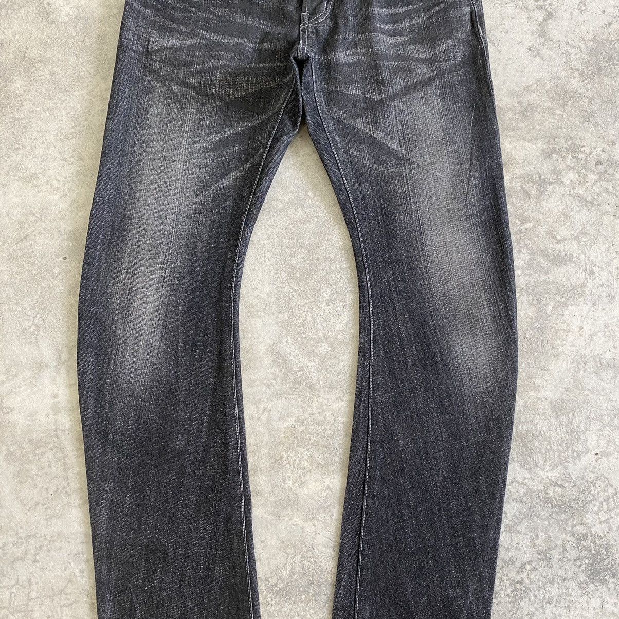 Tornado Mart 2000’s Tornado Mart Made In Japan Curved Leg Denim Jeans Size US 30 / EU 46 - 2 Thumbnail