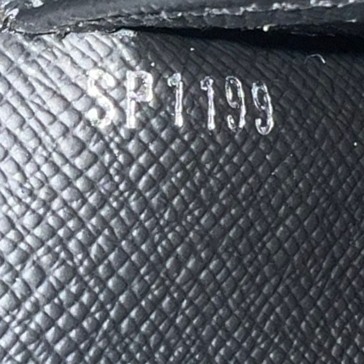 Virgil Abloh Louis Vuitton Logo Story Monogram Multiple Wallet Size ONE SIZE - 6 Thumbnail