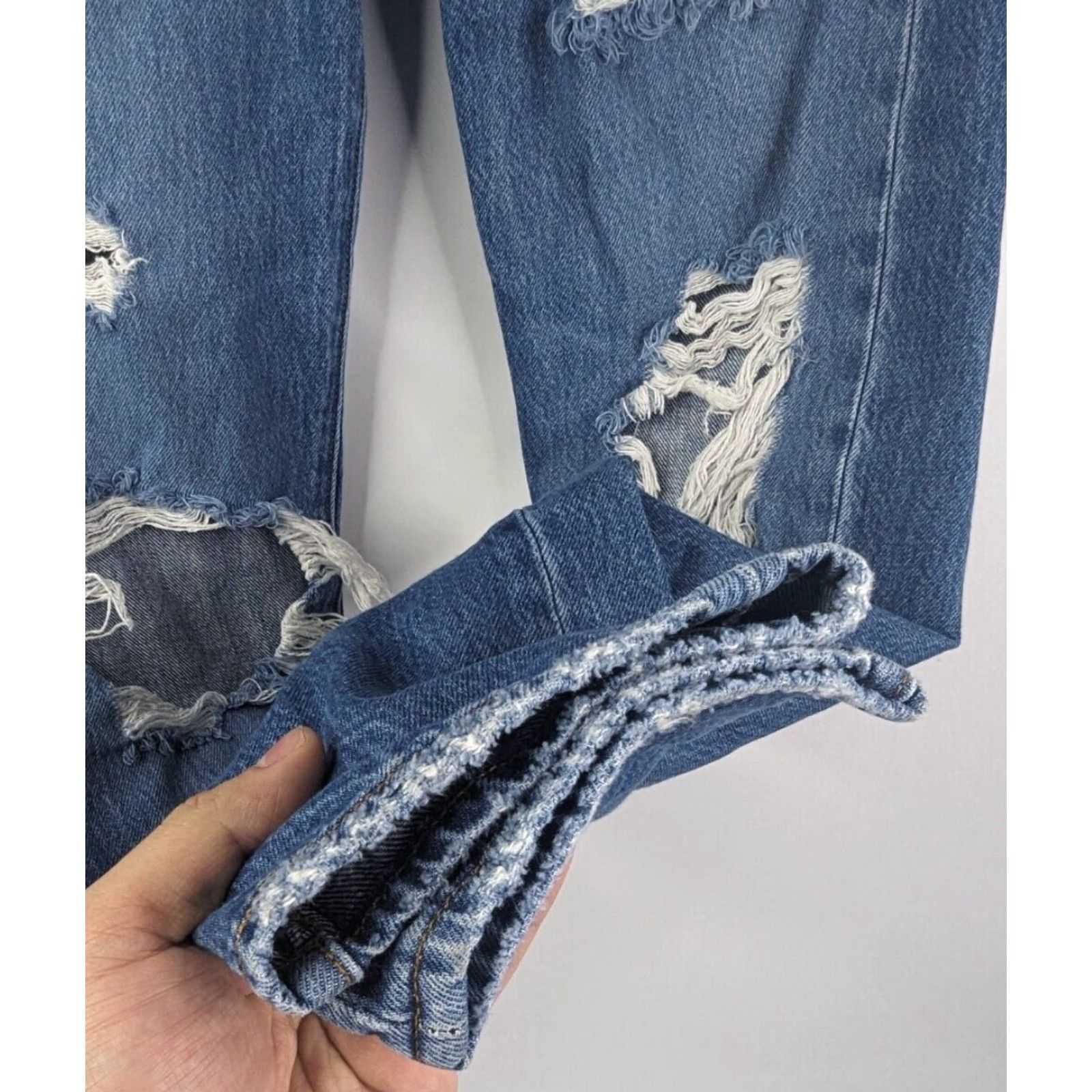 Levi's Levi's Premium Wedgie Straight Women's 24 Blue Denim Jeans Distressed Big E Distressed Size 42" / US 20 - 3 Thumbnail
