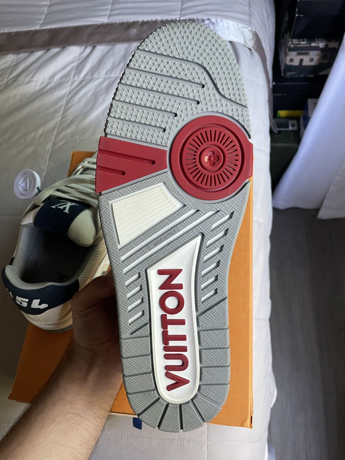 Louis Vuitton Louis Vuitton New York City Of Dreams Trainer Sneaker Size US 10.5 / EU 43-44 - 16 Thumbnail