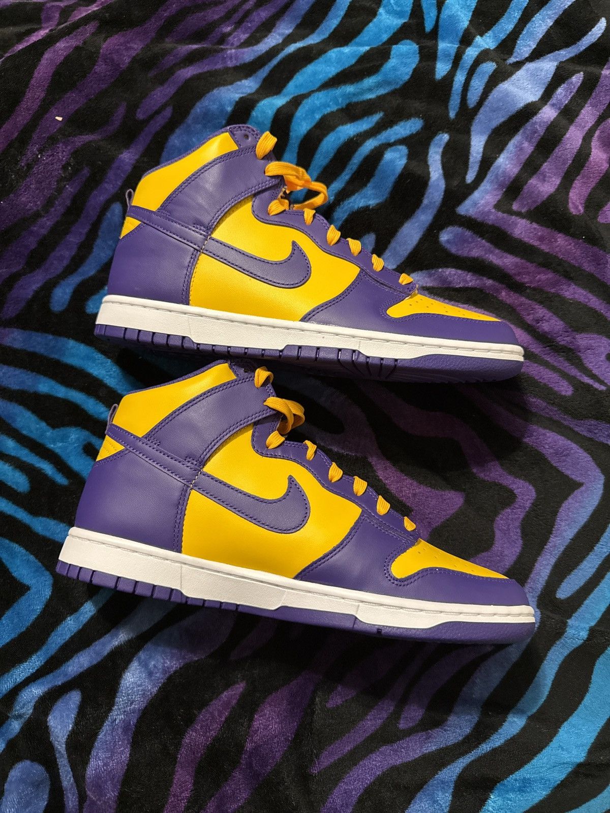 Nike NIKE DUNK LAKER Size US 10.5 / EU 43-44 - 1 Thumbnail
