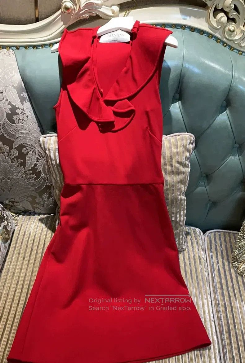 Valentino Valentino Classic slim red dress Size S / US 4 / IT 40 - 1 Thumbnail