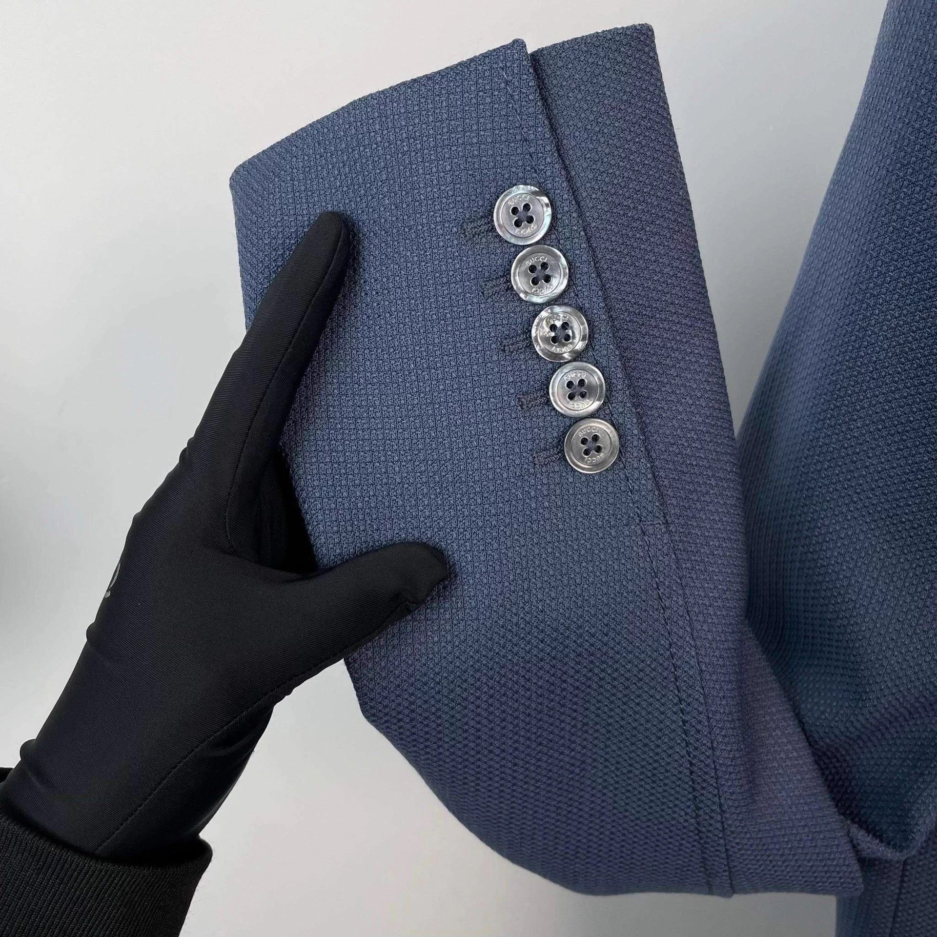 Gucci Gucci men's vintage suit jacket Size 48R - 5 Thumbnail