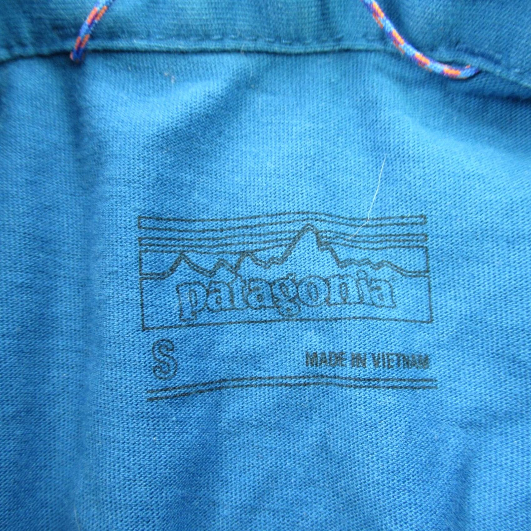 Patagonia Patagonia Shirt Mens Small Short Sleeve Golf Lightweight Casual Polo Blue Size US S / EU 44-46 / 1 - 4 Thumbnail
