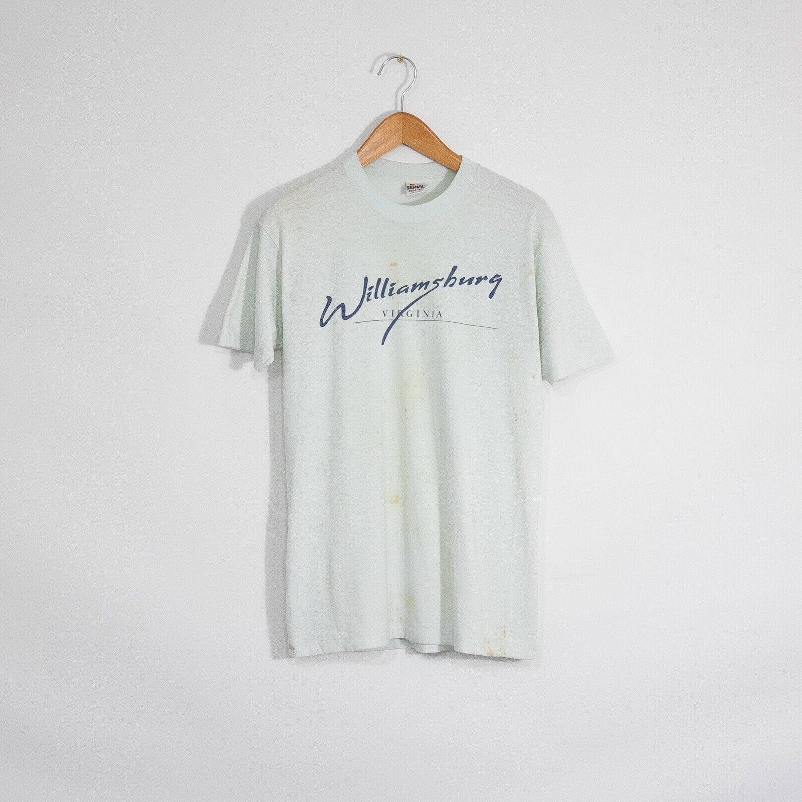 Vintage Vintage 80s Williamsburg Virginia T Shirt Medium - Thrashed Size US M / EU 48-50 / 2 - 1 Thumbnail