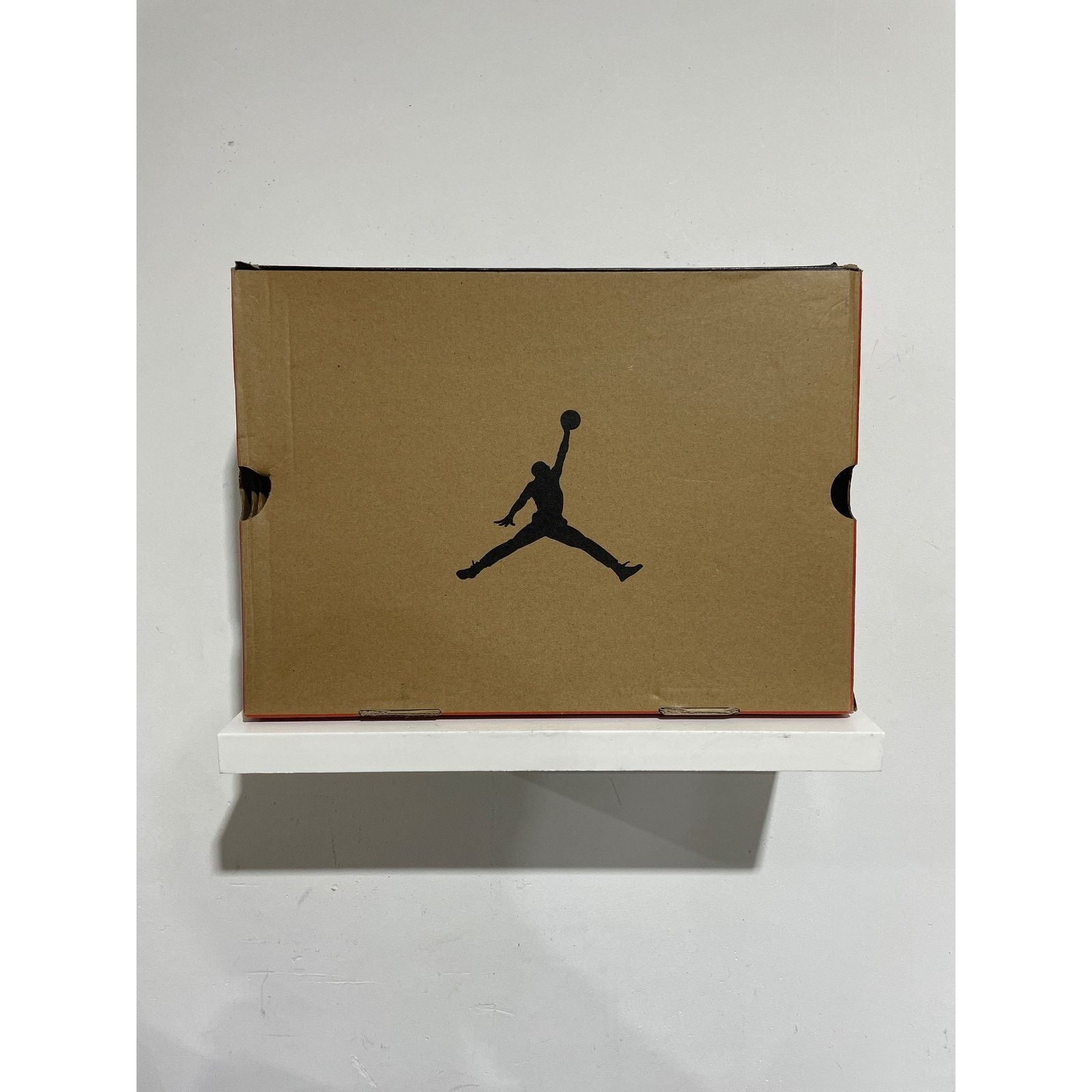 Nike NIKE JORDAN 12 FIELD PURPLE SIZE 11 PREOWNED Size US 11 / EU 44 - 7 Thumbnail