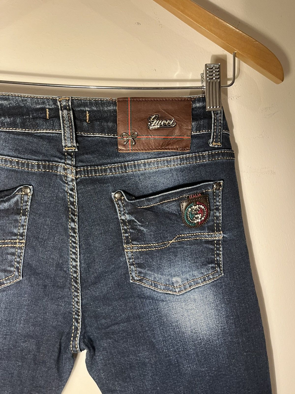 Gucci Gucci Blue Denim Slim-Fit Jeans Signature IT & Leather Detal Size 26" / US 2 / IT 38 - 7 Thumbnail