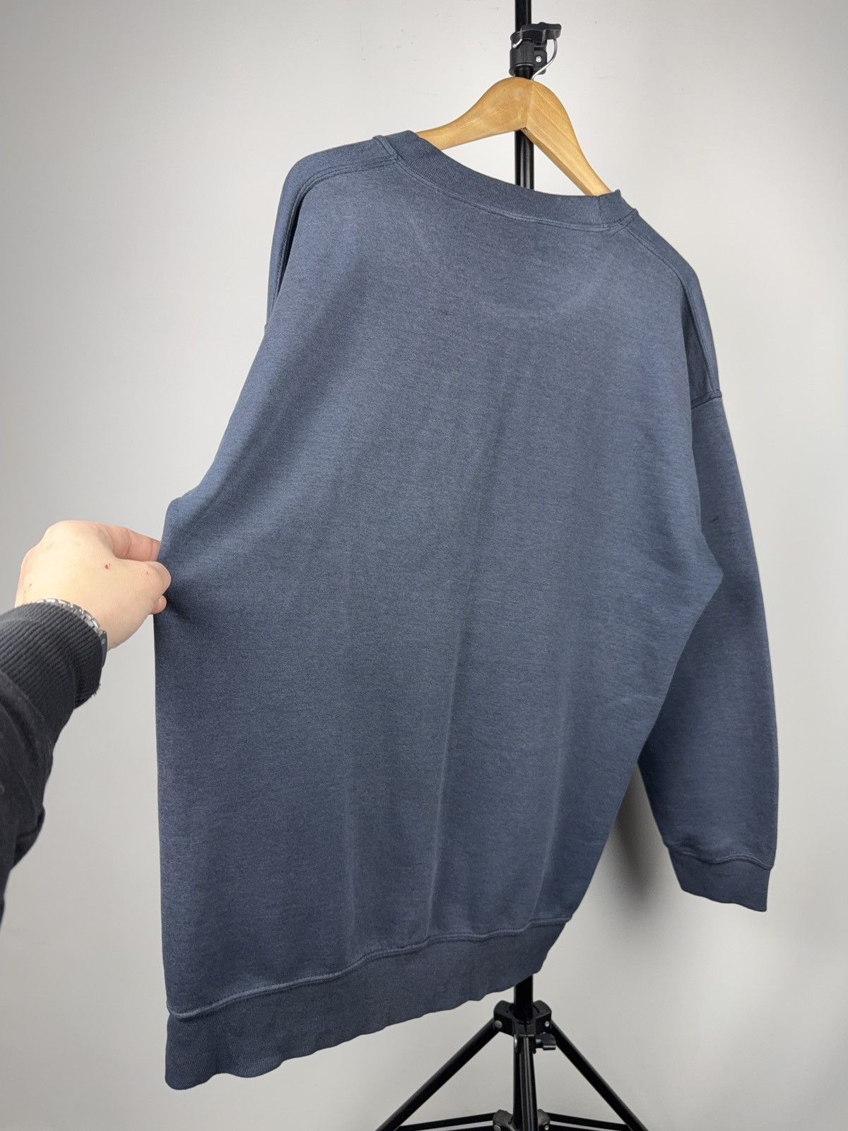Ford 90s Vintage Ford Small Logo Embroidered Crewneck Sweatshirt Size US L / EU 52-54 / 3 - 13 Thumbnail