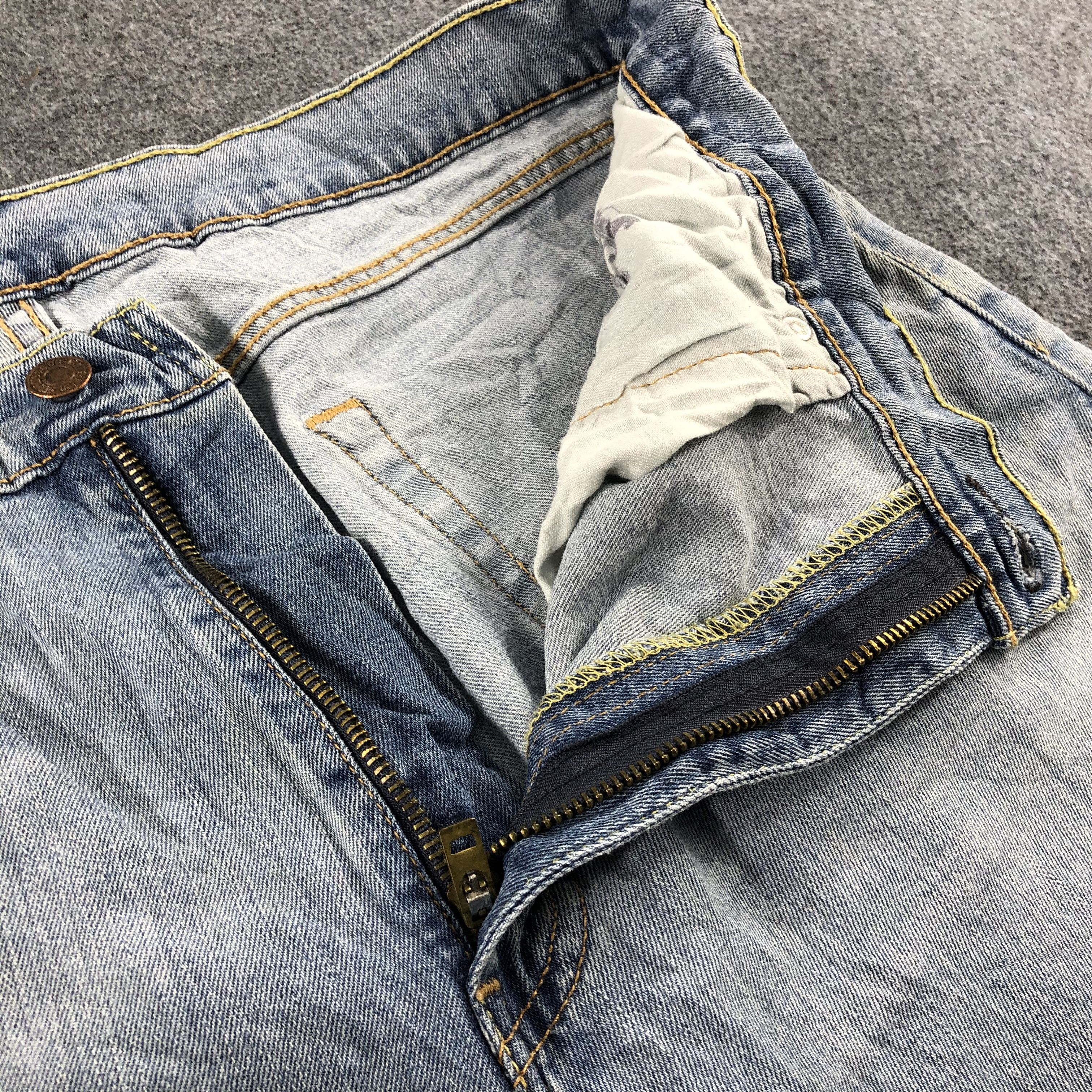 Levi's 90s Vintage Blue Wash Levis 505 Jeans-J2640 Size US 35 - 9 Thumbnail