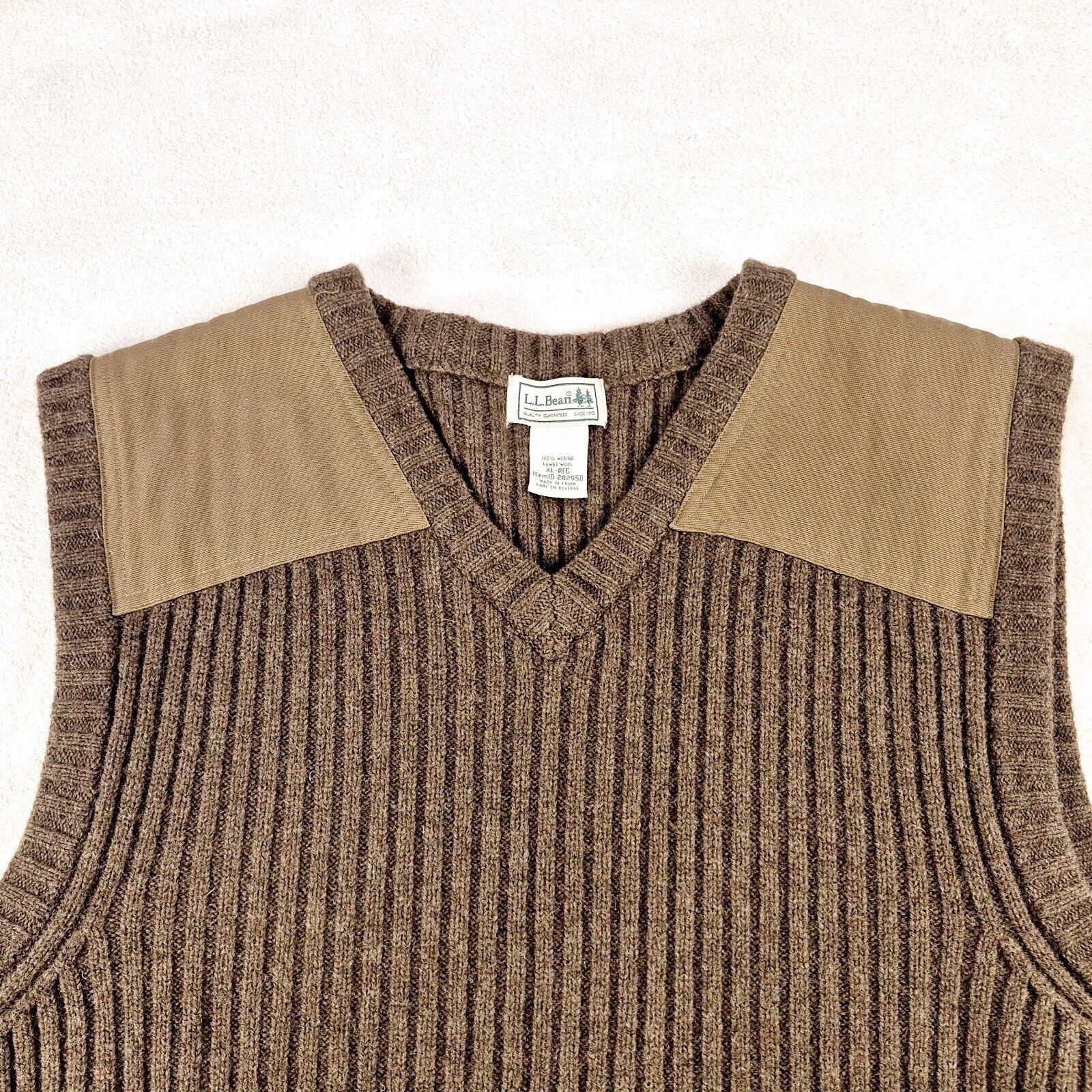L.L. Bean LL Bean Mens Hunting Merino Wool Ribbed Knit Sweater XL Vest Size US XL / EU 56 / 4 - 4 Thumbnail