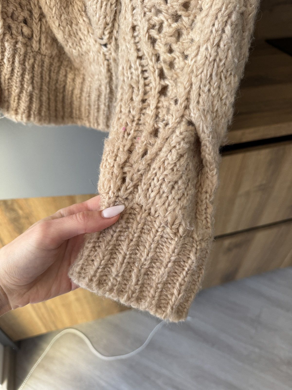 Designer × Iro Iro Besty Cable Knit Cardigan in Beige Size L / US 10 / IT 46 - 6 Thumbnail