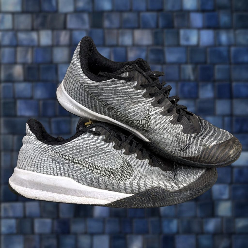 Nike Nike Kobe Mentality 2 Grey Pure Platinum Sneaker Men 10.5 818952-005 Size US 10 / EU 43 - 1 Thumbnail