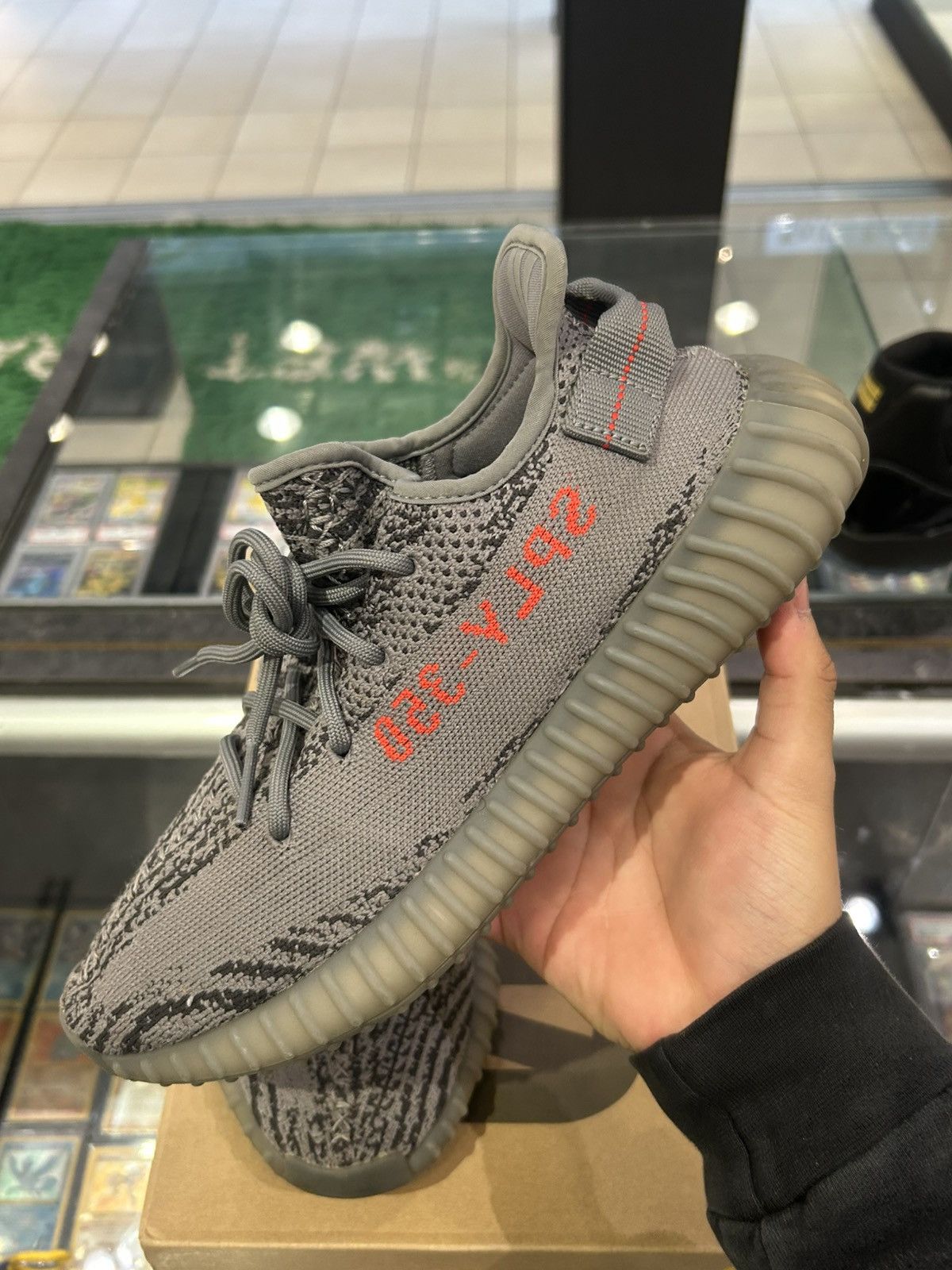 Yeezy Yeezy 350 Beluga 2.0 Size US 9 / EU 42 - 2 Thumbnail