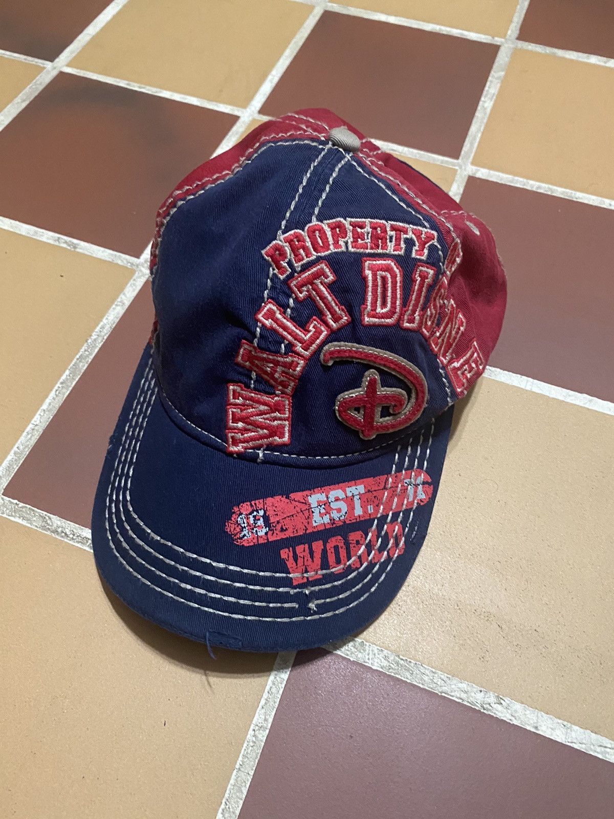 Disney × Vintage Vintage Walt Disney World Hat Size ONE SIZE - 1 Thumbnail