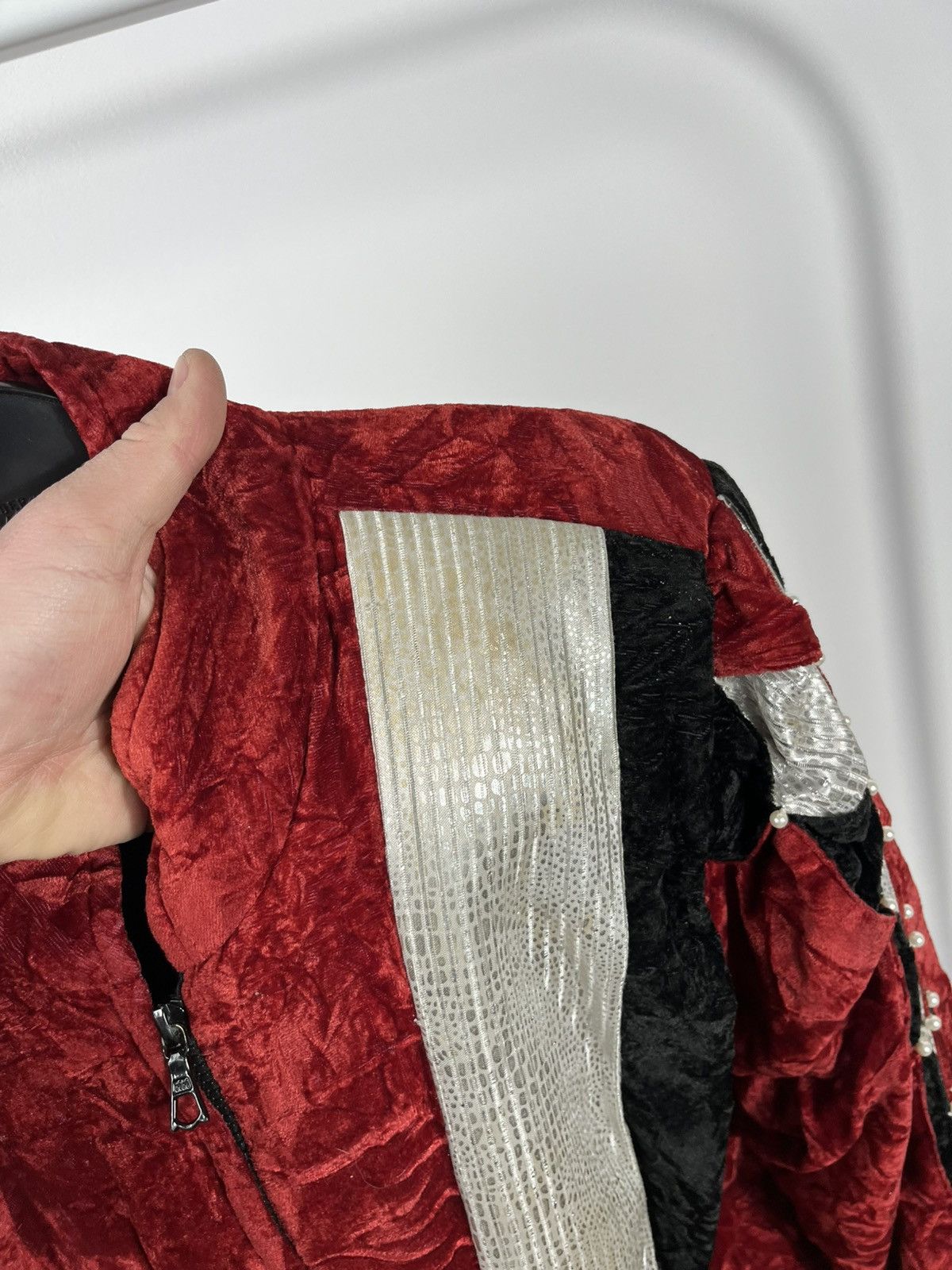 Other Vintage Red Velvet Zip Jacket Stage Costume Style Size US M / EU 48-50 / 2 - 4 Thumbnail