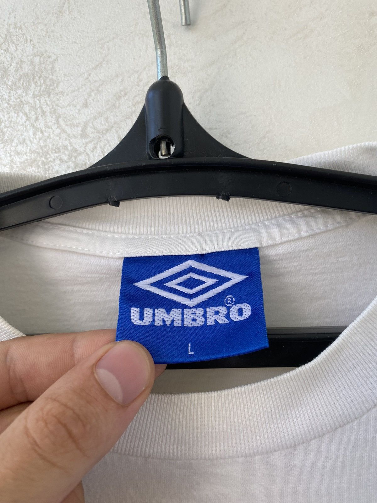 Umbro Vintage 90s England Umbro 3Lions Soccer Football T Shirt Size US L / EU 52-54 / 3 - 9 Thumbnail