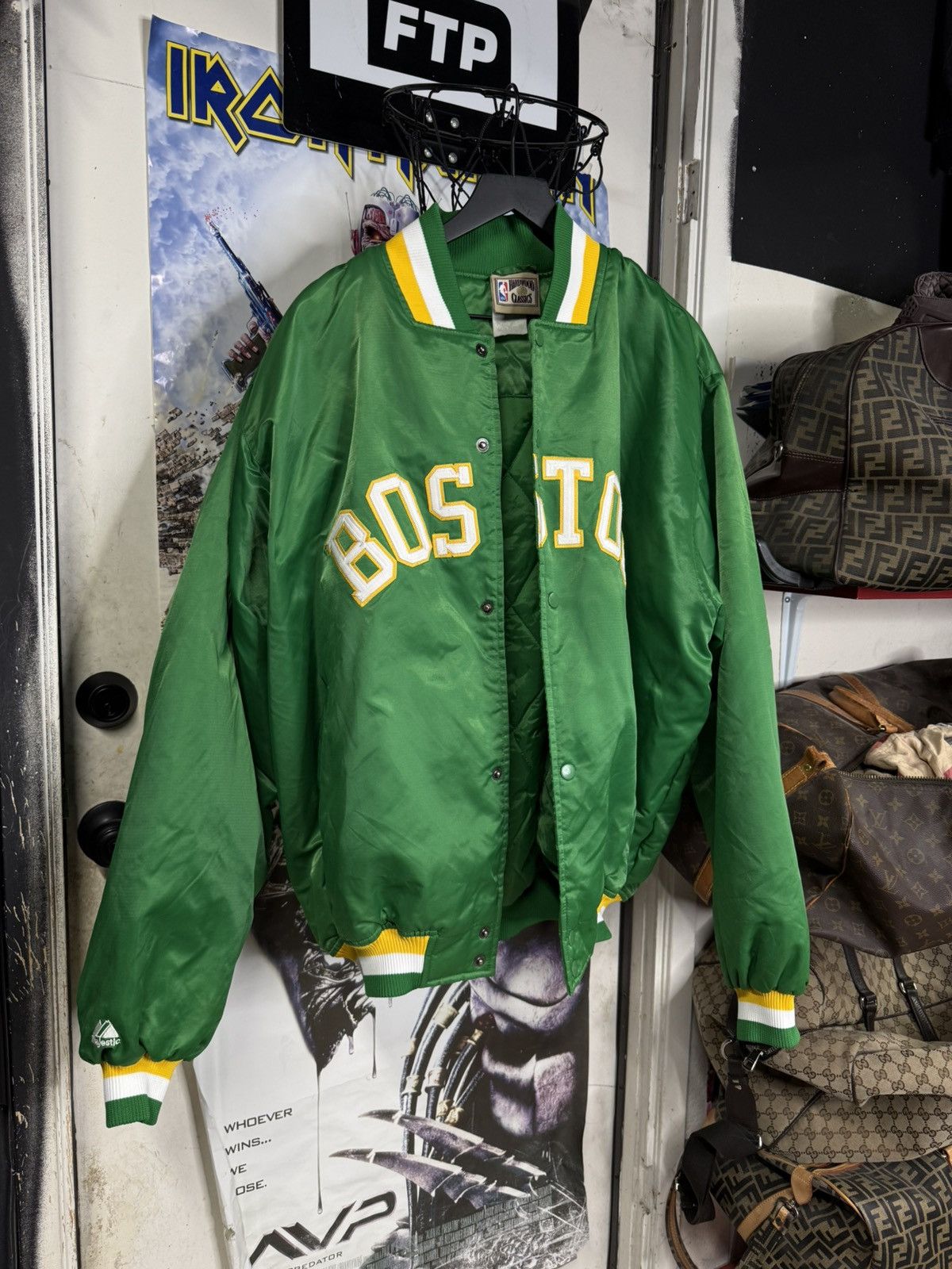 Vintage Vintage Boston Celtics Satin Jacket Nba Varsity Size 2XL Size US XXL / EU 58 / 5 - 6 Thumbnail