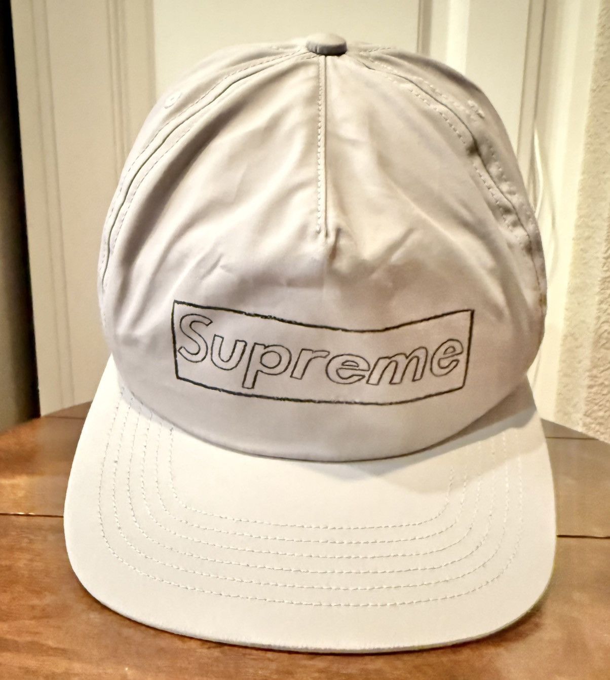 Kaws × Supreme Supreme x Kaws Chalk Logo 5-Panel Hat Light Gray Snapback Size ONE SIZE - 1 Thumbnail