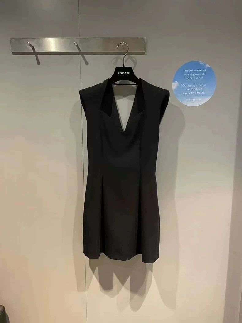 Versace Versace Black dress Size S / US 4 / IT 40 - 2 Thumbnail
