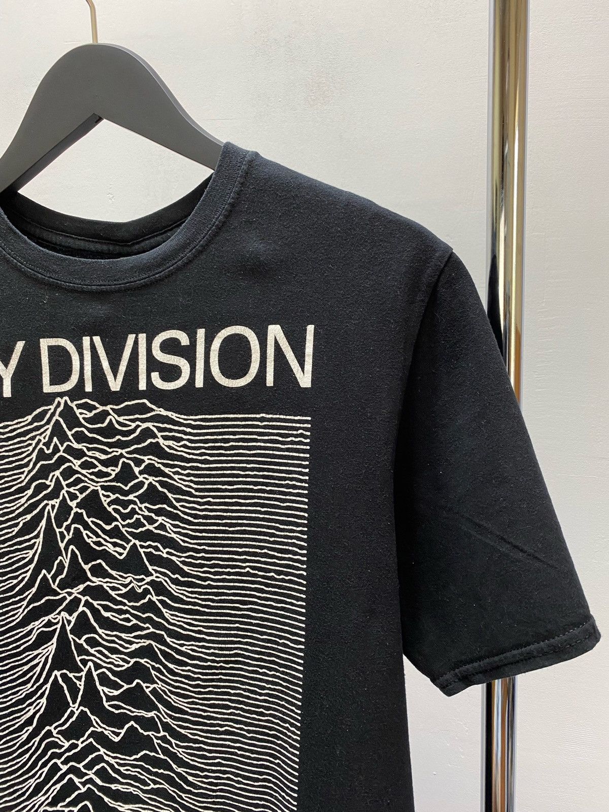 Band Tees × Joy Division Joy Division Unknown Pleasures Band T Shirt Size US L / EU 52-54 / 3 - 8 Thumbnail