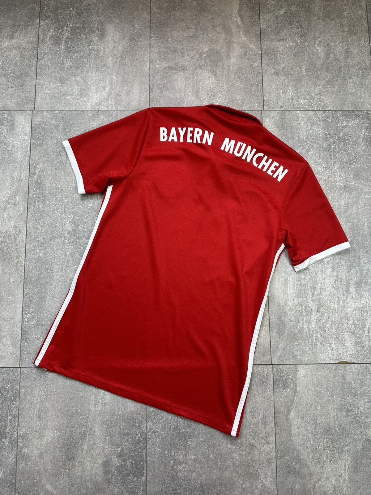 Vintage Adidas FC Bayern Home Soccer Jersey Size US S / EU 44-46 / 1 - 7 Thumbnail