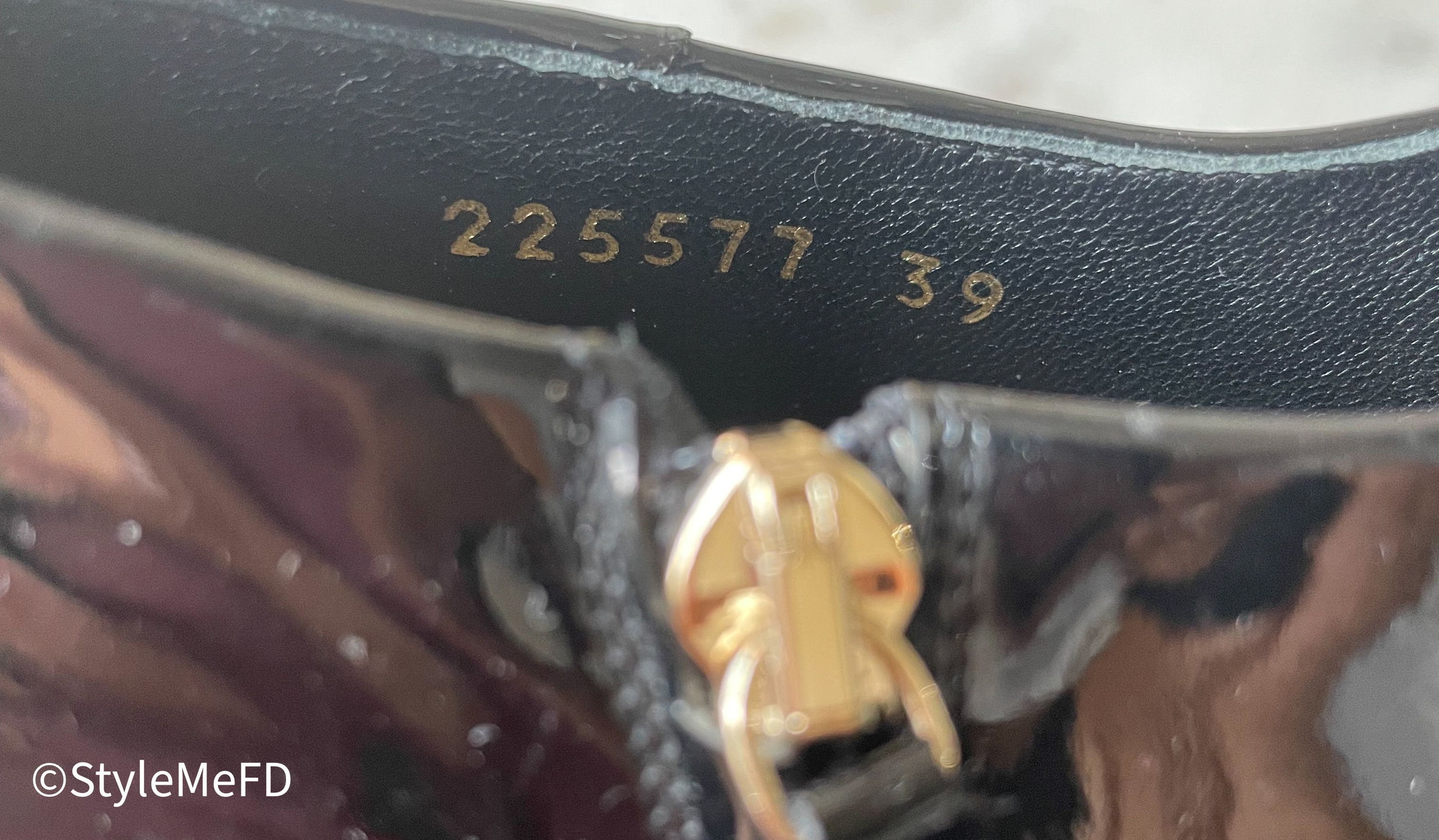 Gucci Gucci Patent Leather Short Booties w Side Zip Detail Size US 9 / IT 39 - 9 Thumbnail