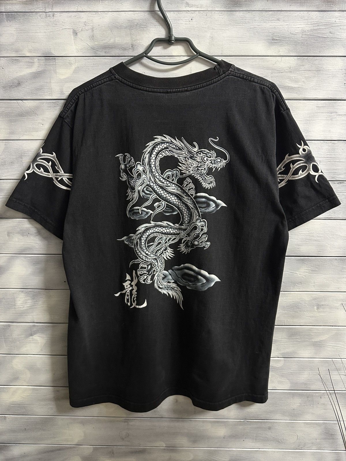 Vintage Rare Vintage T-Shirt Dragon Rock Of The Red Tribal Tee Size US L / EU 52-54 / 3 - 2 Thumbnail
