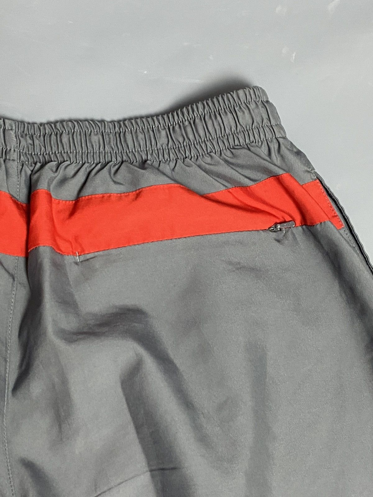 Vintage Vintage Nike MMIV 04 Gray Nylon Polyester Track Pants Size L Size US 36 / EU 52 - 16 Thumbnail