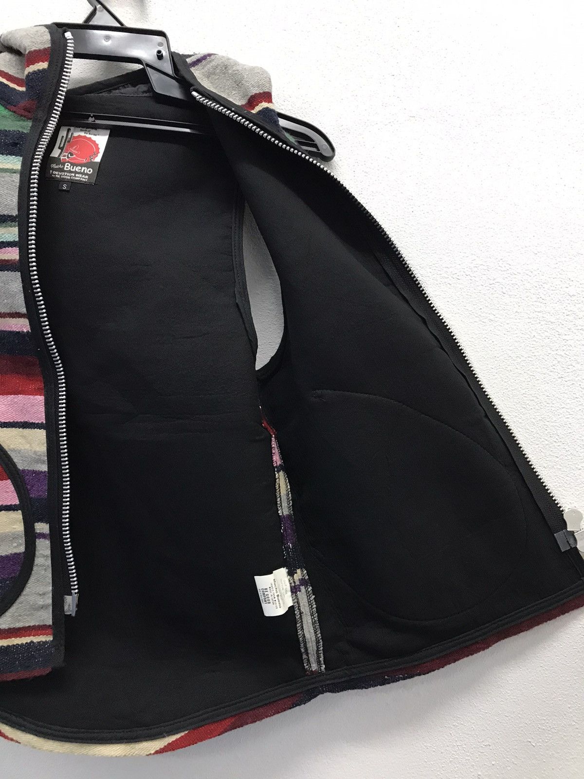 Japanese Brand × Vintage Vintage Mucho Bueno Made In Japan Sleeveless Jacket Hoodie Size US S / EU 44-46 / 1 - 9 Thumbnail