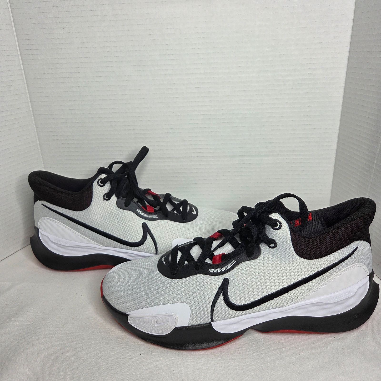Nike Nike Renew Elevate 3 Pure Platinum Size 13 DD9304-100 Size US 13 / EU 46 - 5 Thumbnail