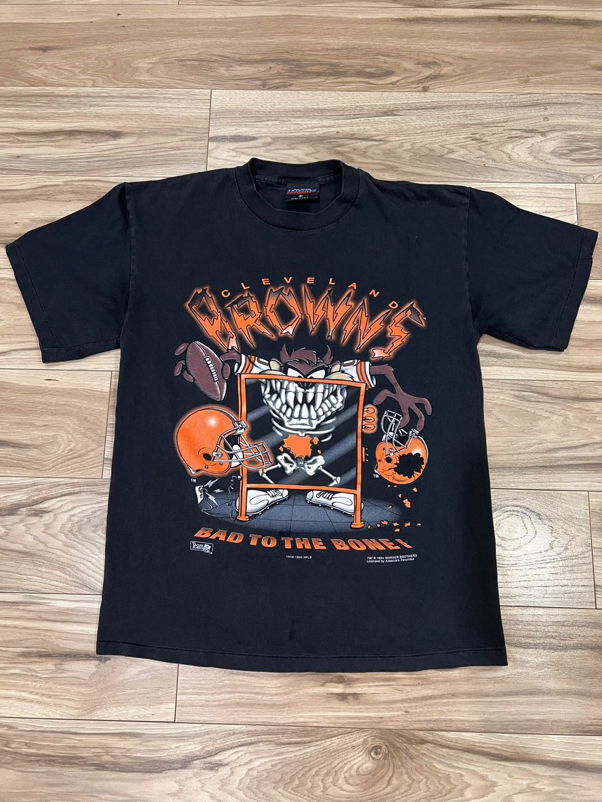 Vintage 1994 Cleveland Browns x Looney Tunes Taz Tee Size US L / EU 52-54 / 3 - 1 Thumbnail