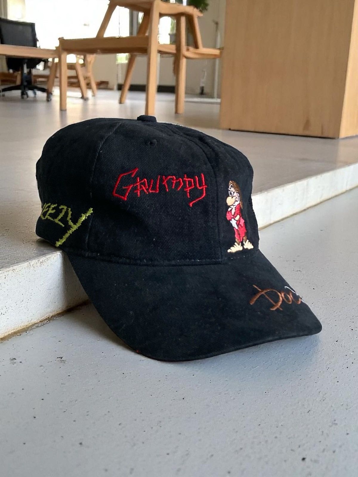Other Vintage retro Disney 7 dwarfs hat cap 90’s y2k Size ONE SIZE - 1 Thumbnail