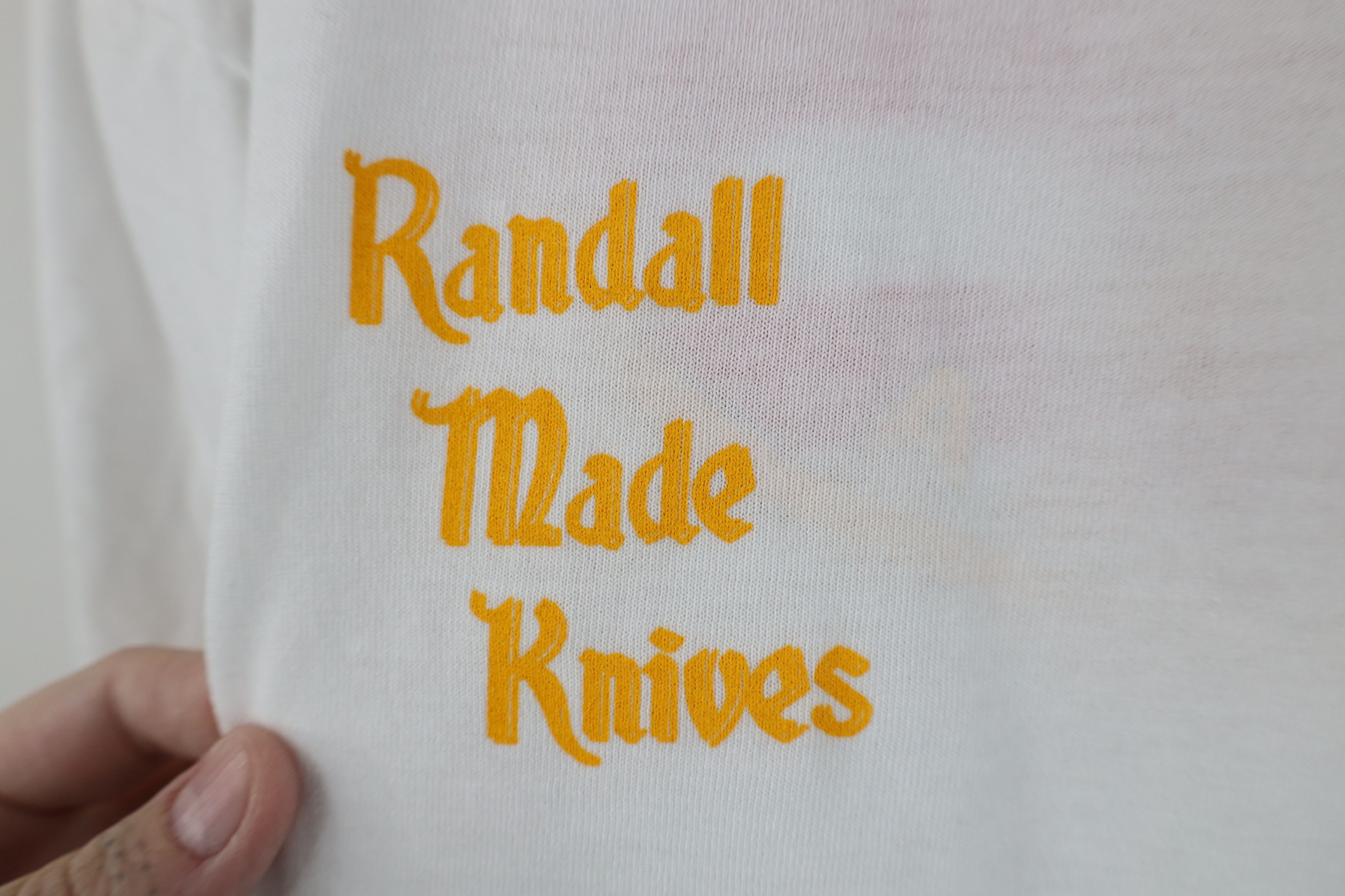 Vintage Vintage 90s Randall Made Knives Pocket T-Shirt White USA Size US L / EU 52-54 / 3 - 4 Thumbnail