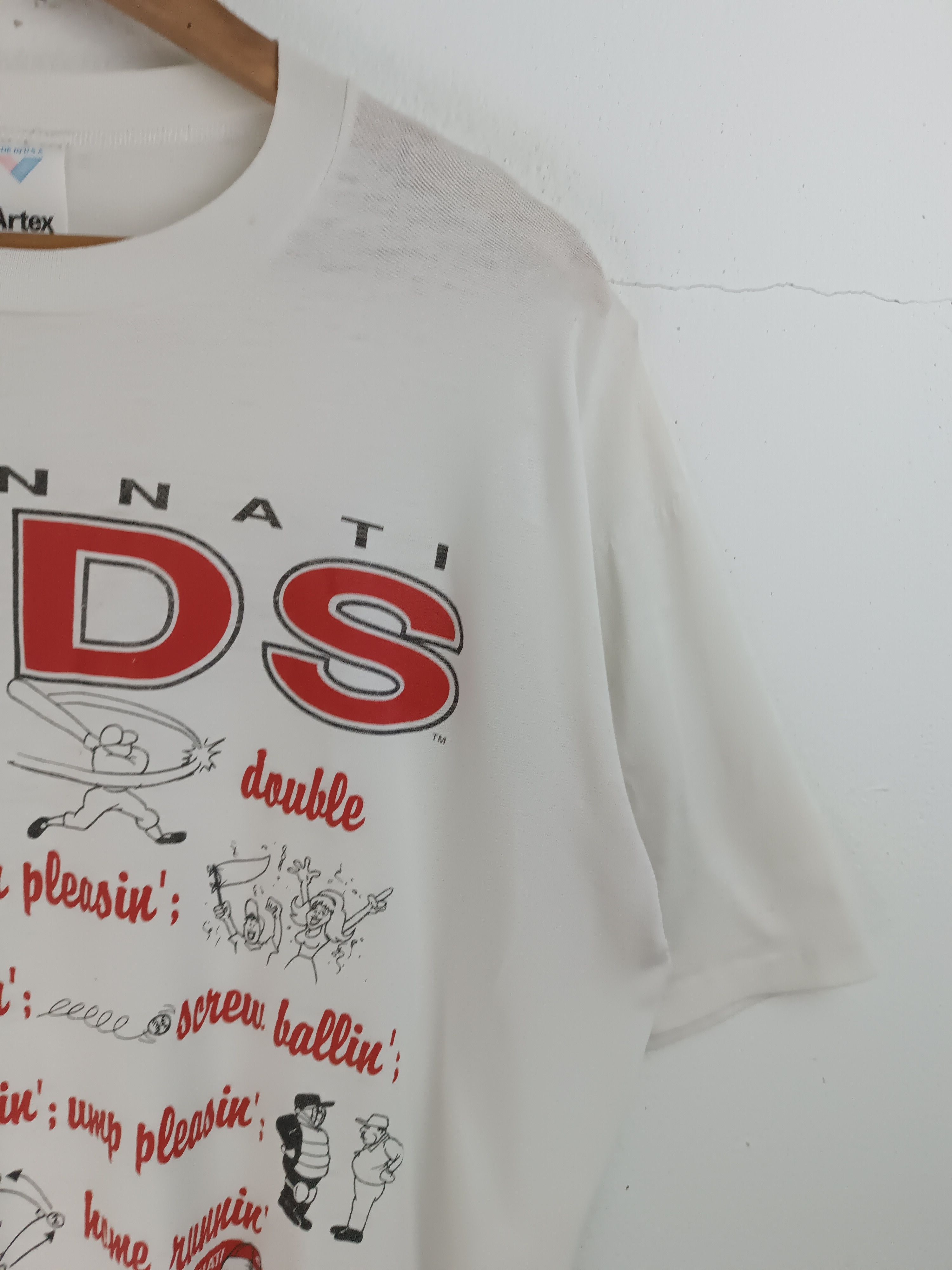 MLB THRASHED FADED VINTAGE 90'S CINCINNATI REDS HARD HITTIN MLB Size US XL / EU 56 / 4 - 6 Thumbnail
