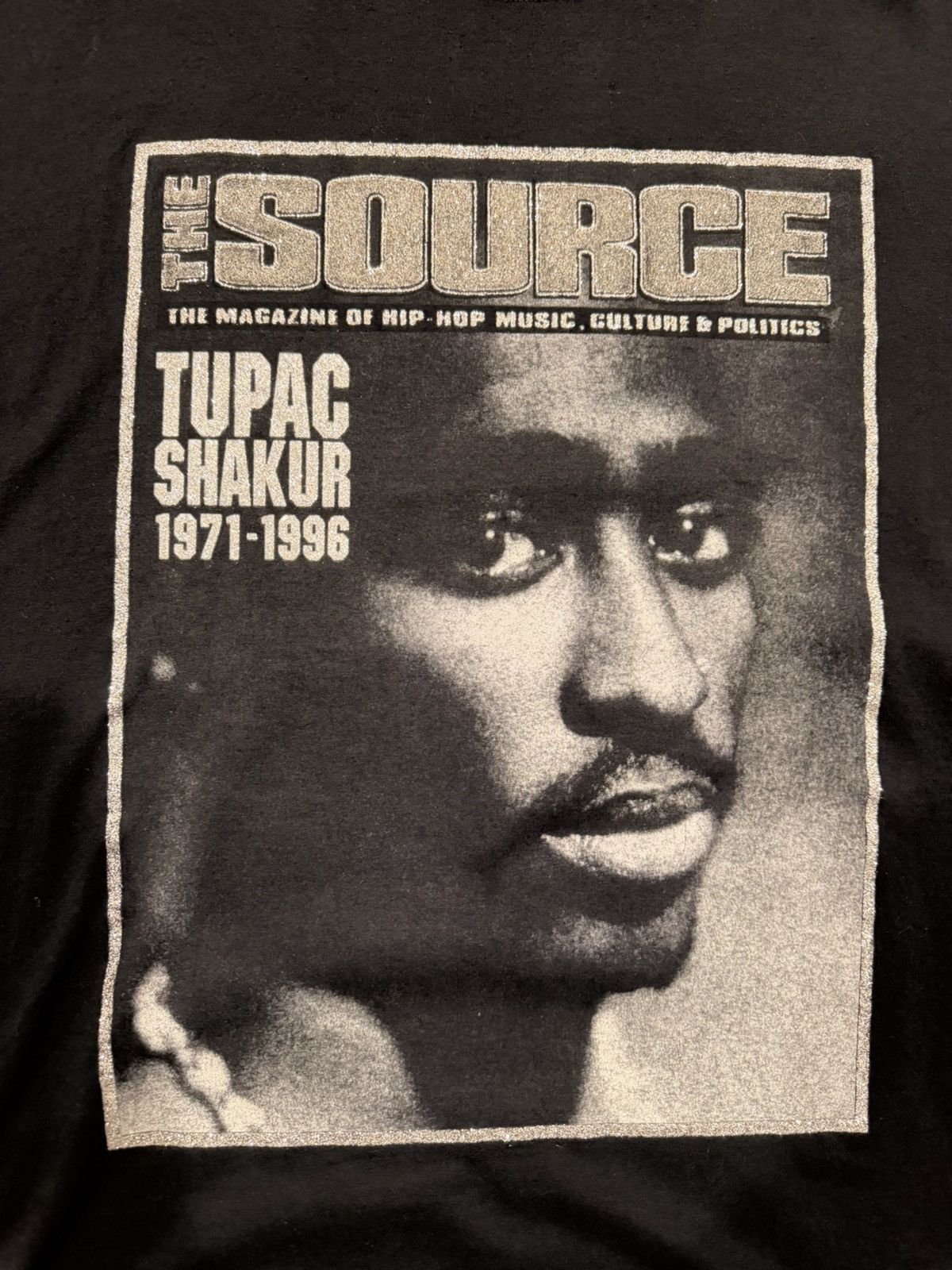 Vintage Vintage Tupac Big Face The Source Magazine Black Rap Tee Size US XXL / EU 58 / 5 - 9 Thumbnail