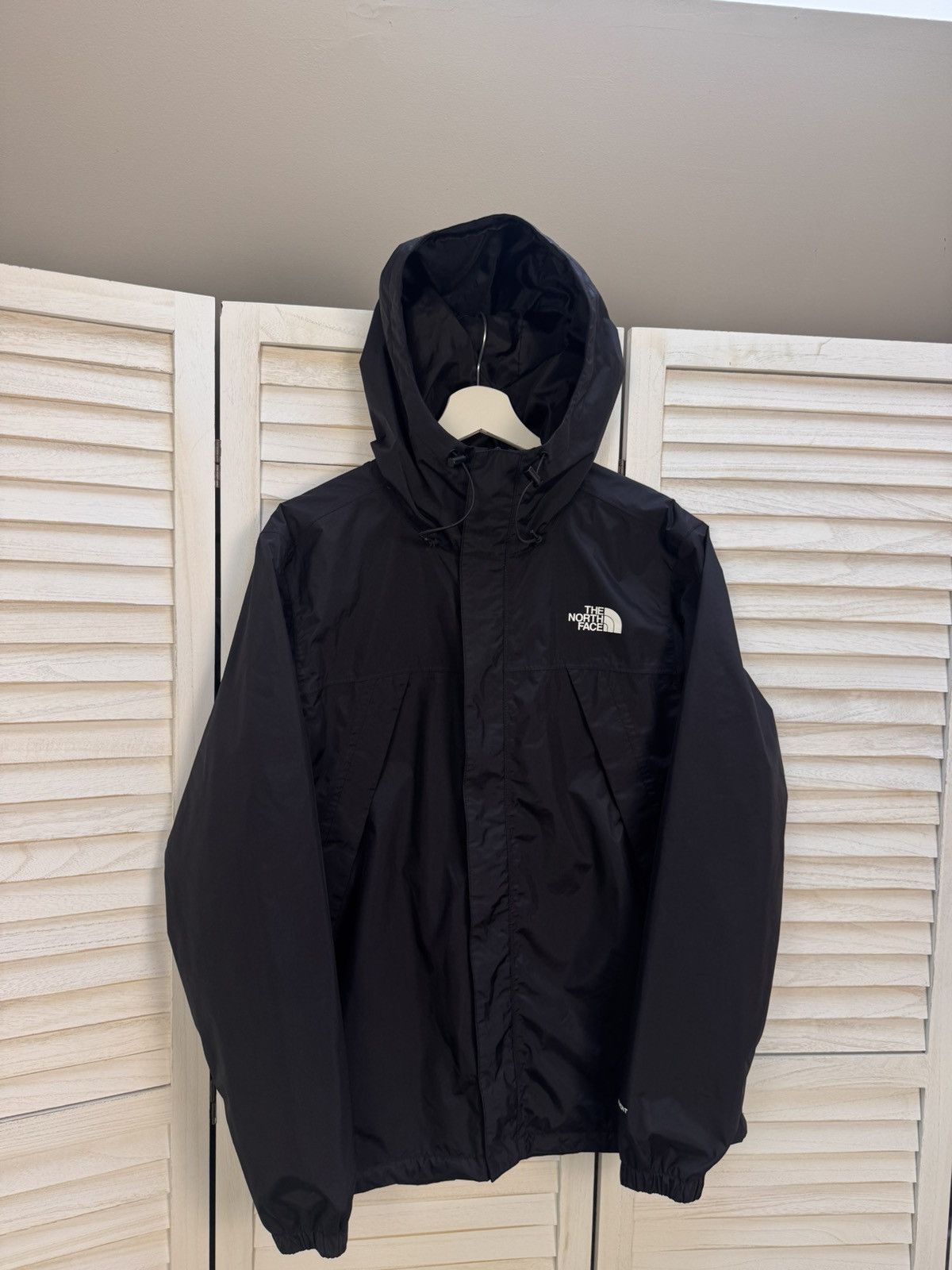 The North Face The North Face DryVent Hooded Rain Jacket Black Men’s Size M Size US M / EU 48-50 / 2 - 4 Thumbnail