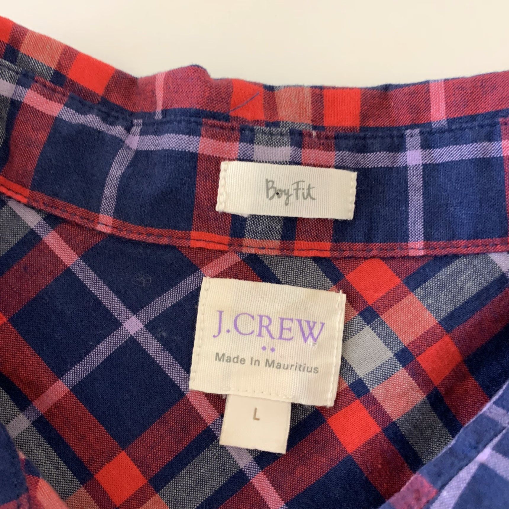 J.Crew J. Crew Boy Fit Long Sleeve Plaid Shirt Women L Blue Red Button-Up Col﻿or: Blue Size L / US 10 / IT 46 - 3 Thumbnail