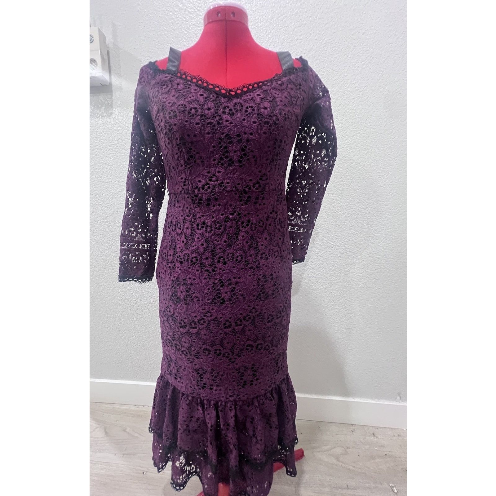 ALEXIS Alexis Laced Dress With Shoulder Tie Straps Long Sleeves Size S / US 4 / IT 40 - 6 Thumbnail